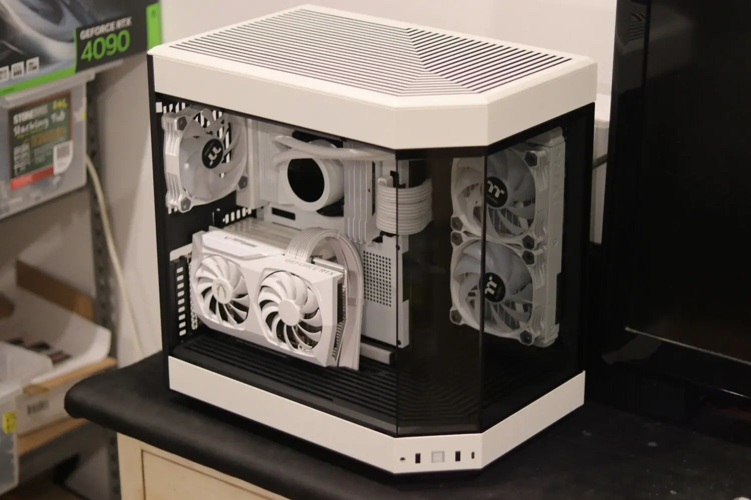 Sabrina's Hyte Y60 White/Black Rig (i5 13600KF + RTX 4060Ti) Lakes Custom Computers