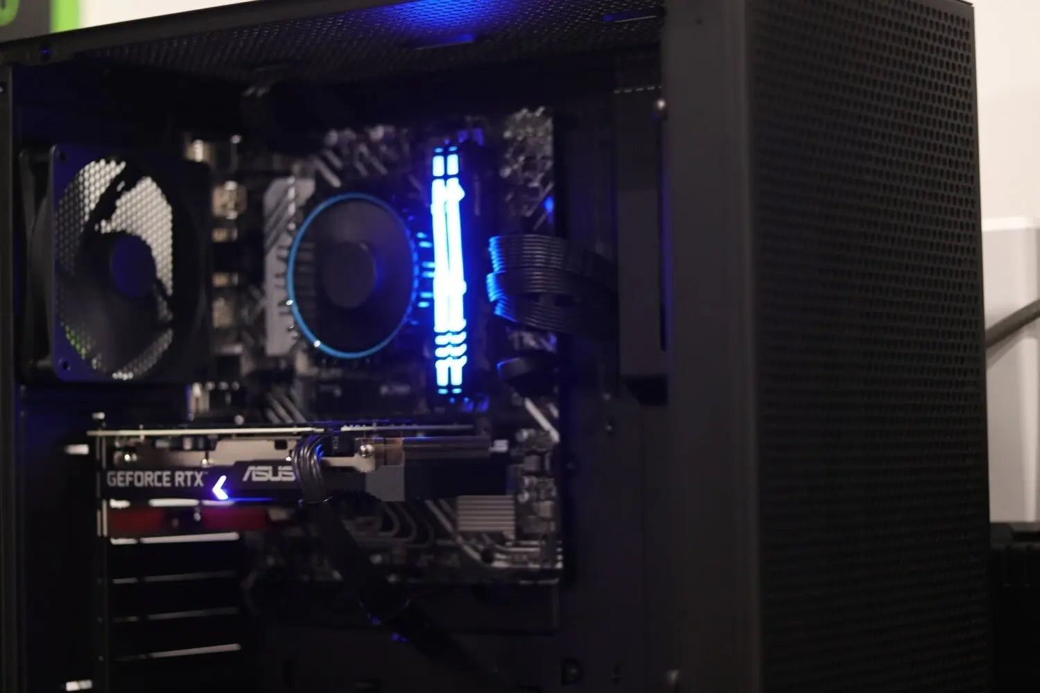 Joel's White or Black NZXT PC (i5 12400F + RTX 3060) Lakes Custom Computers