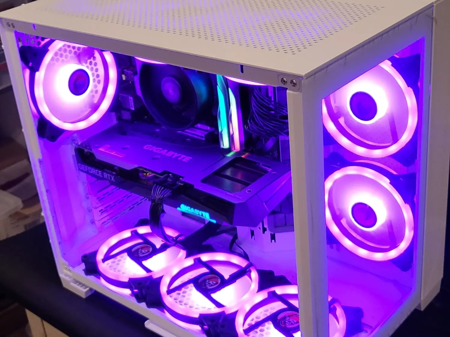 Masons Lian Li Budget White (Ryzen 5 7600X + RTX 3060Ti) Lakes Custom Computers